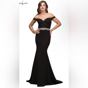 NWT Abby Paris 95151 - Black